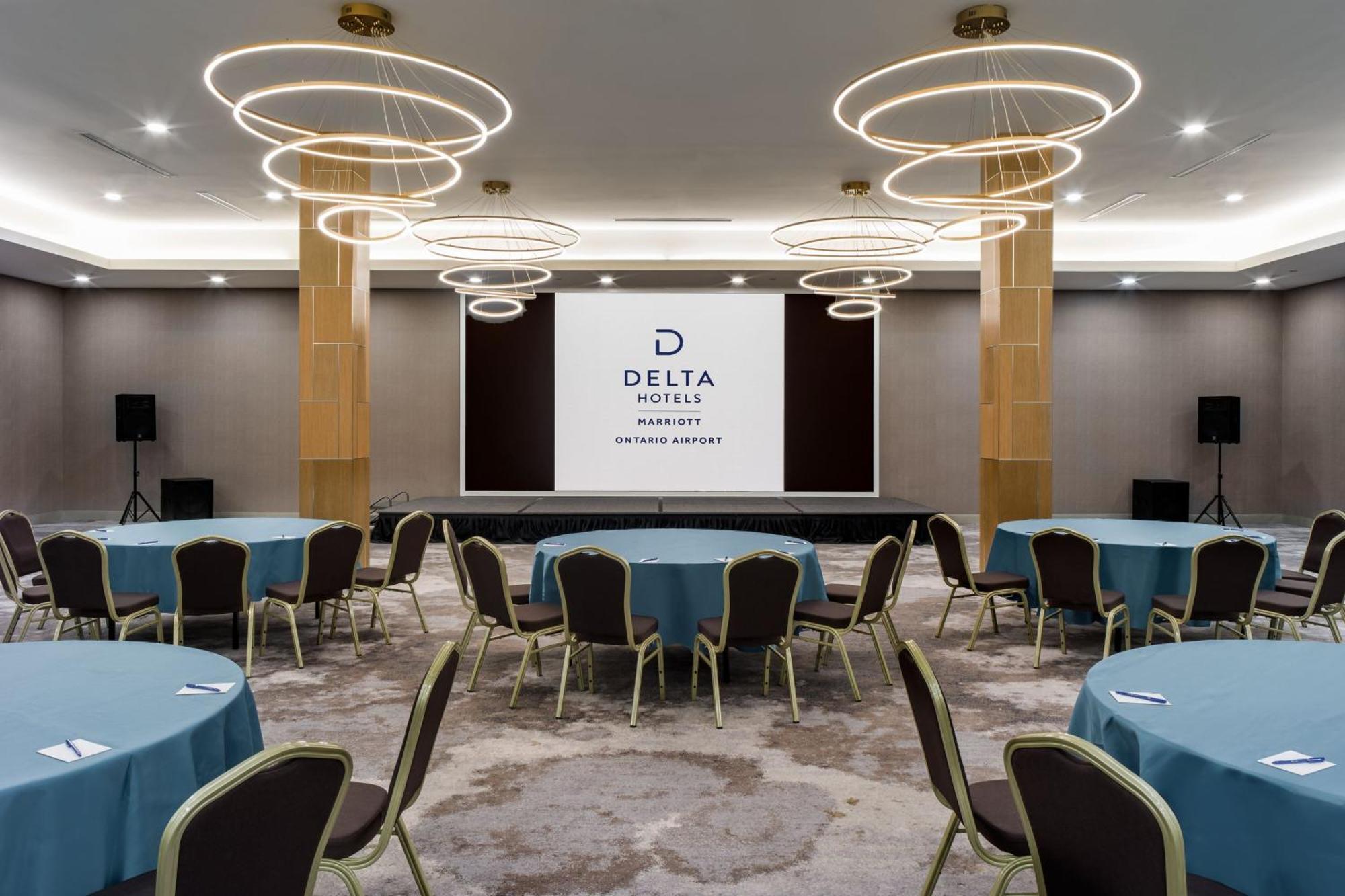 Delta Hotels By Marriott Ontario Airport Ngoại thất bức ảnh