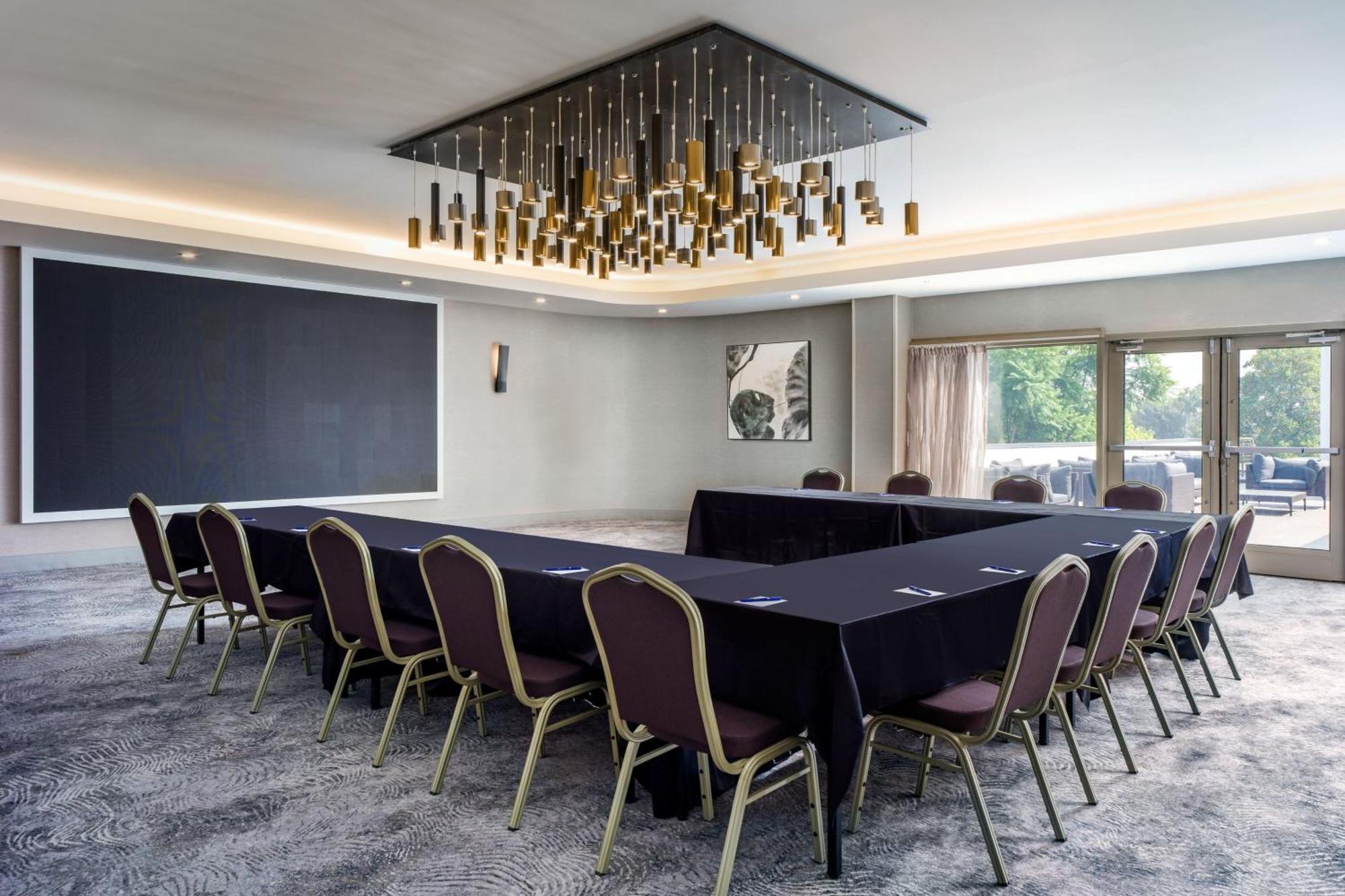 Delta Hotels By Marriott Ontario Airport Ngoại thất bức ảnh