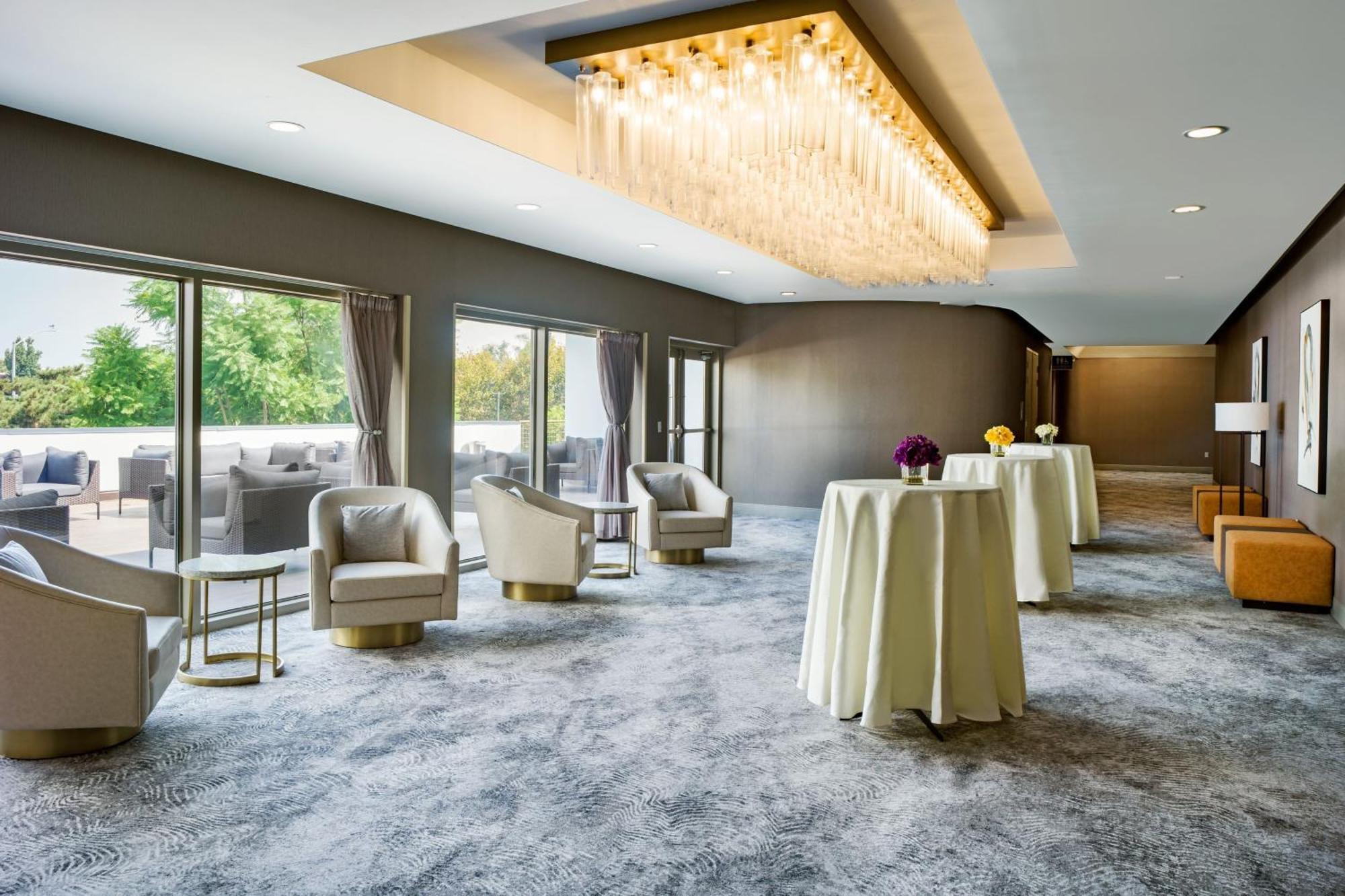 Delta Hotels By Marriott Ontario Airport Ngoại thất bức ảnh