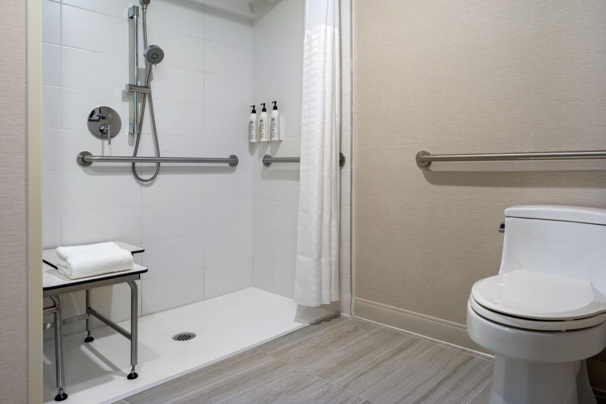 Delta Hotels By Marriott Ontario Airport Ngoại thất bức ảnh