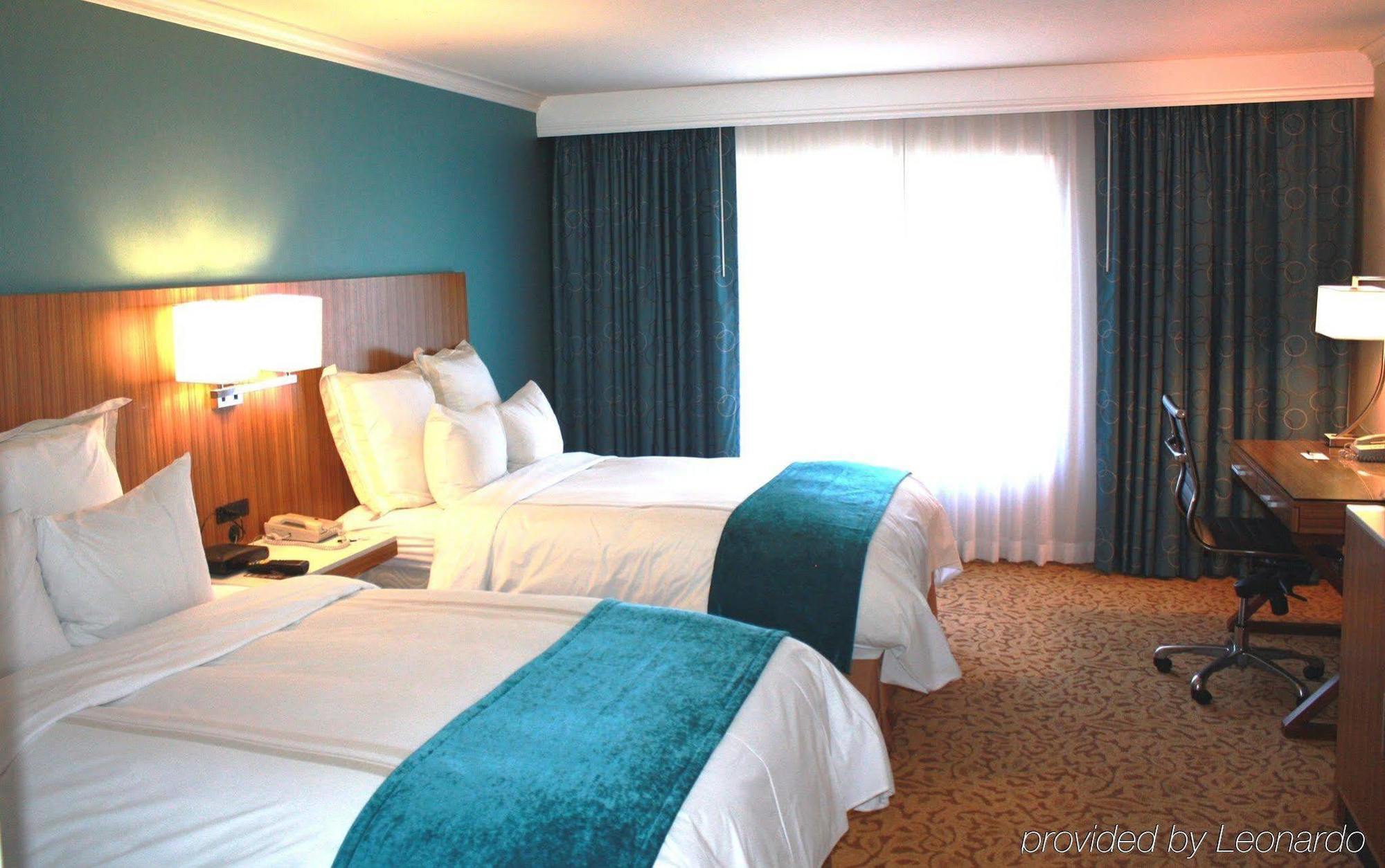 Delta Hotels By Marriott Ontario Airport Ngoại thất bức ảnh
