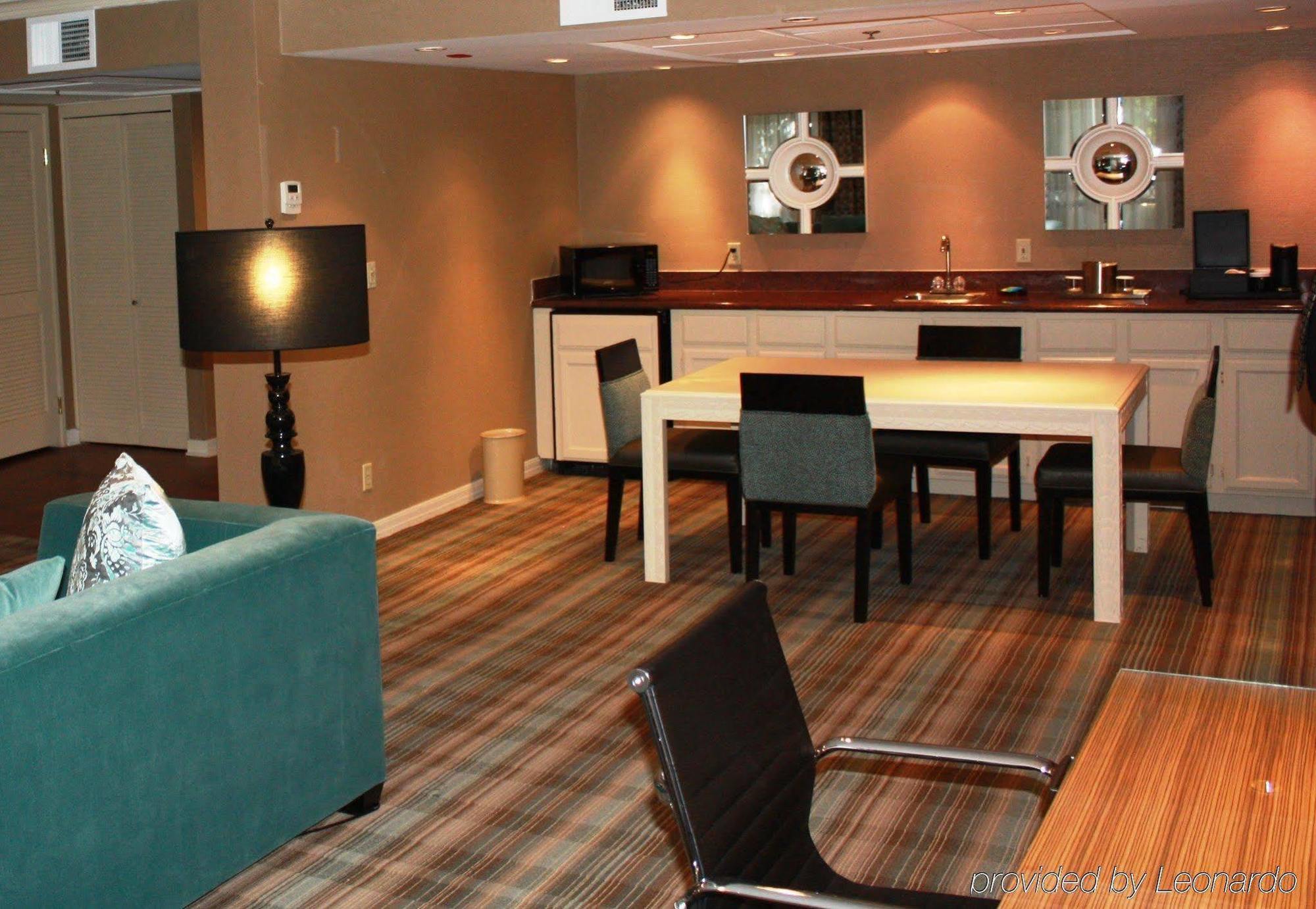 Delta Hotels By Marriott Ontario Airport Ngoại thất bức ảnh