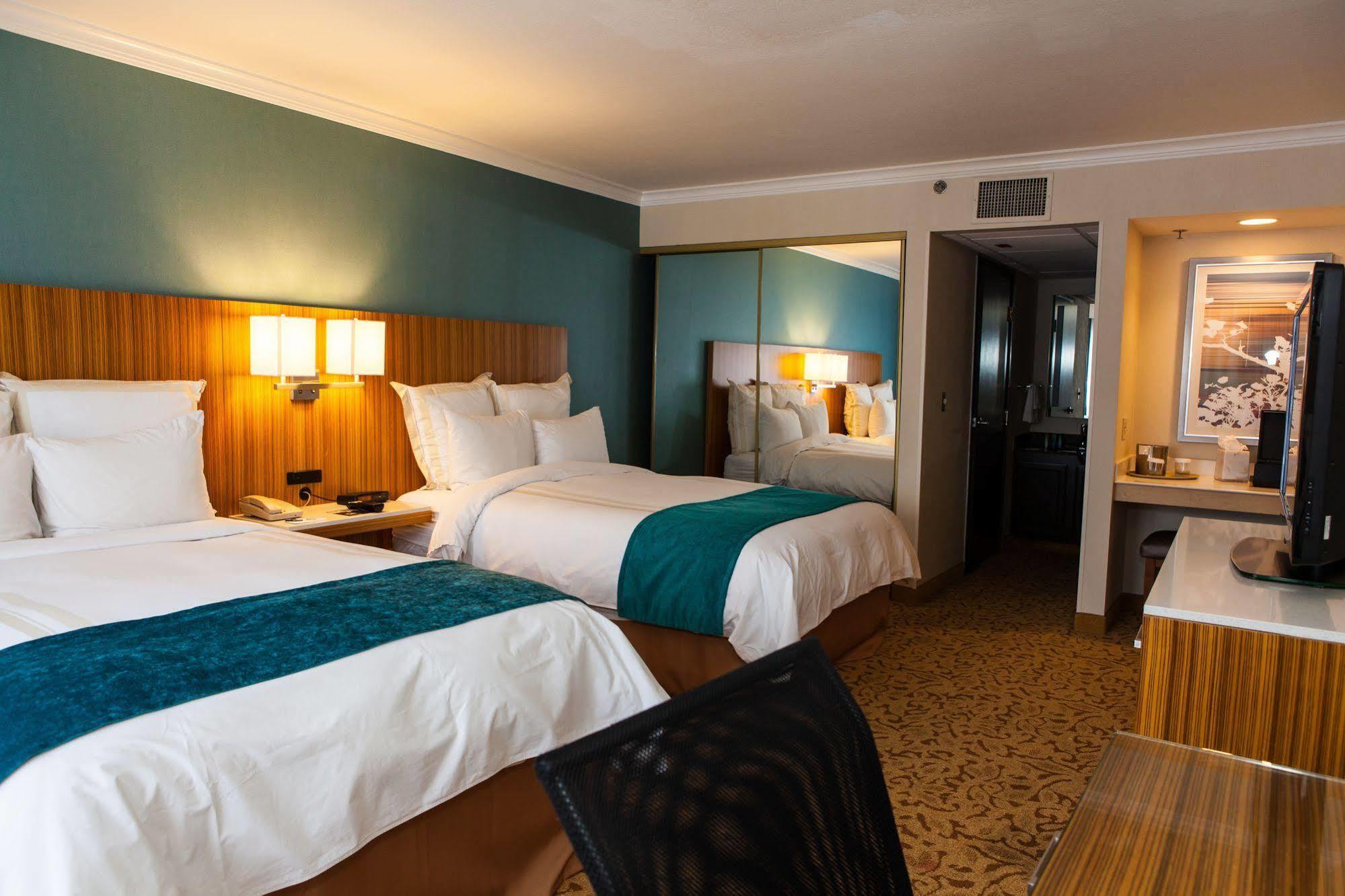 Delta Hotels By Marriott Ontario Airport Ngoại thất bức ảnh